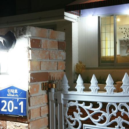 Guesthouse Mate 釜山広域市 エクステリア 写真