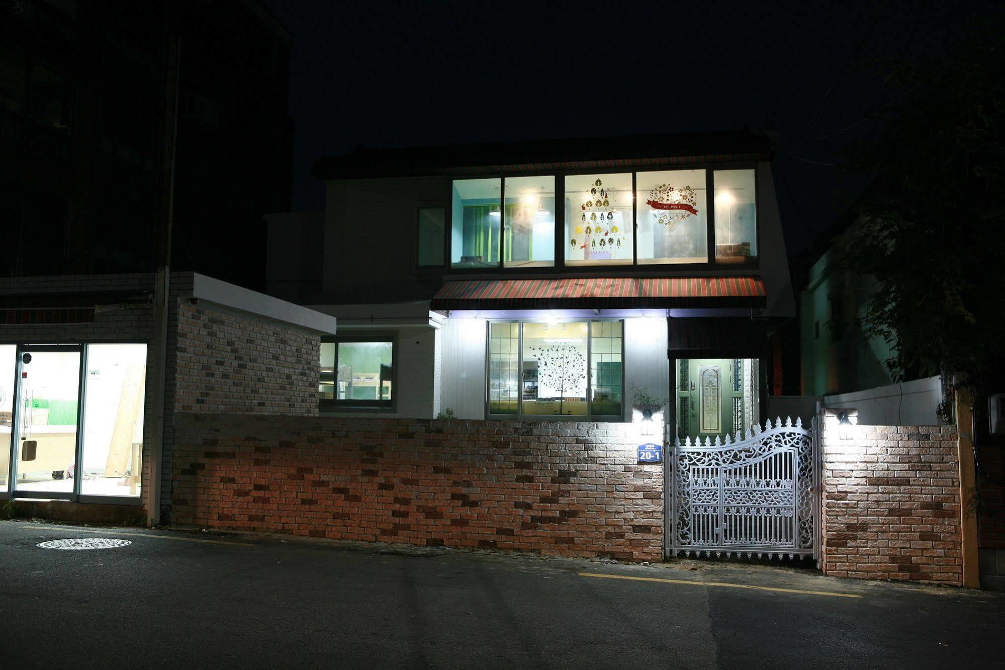 Guesthouse Mate 釜山広域市 エクステリア 写真